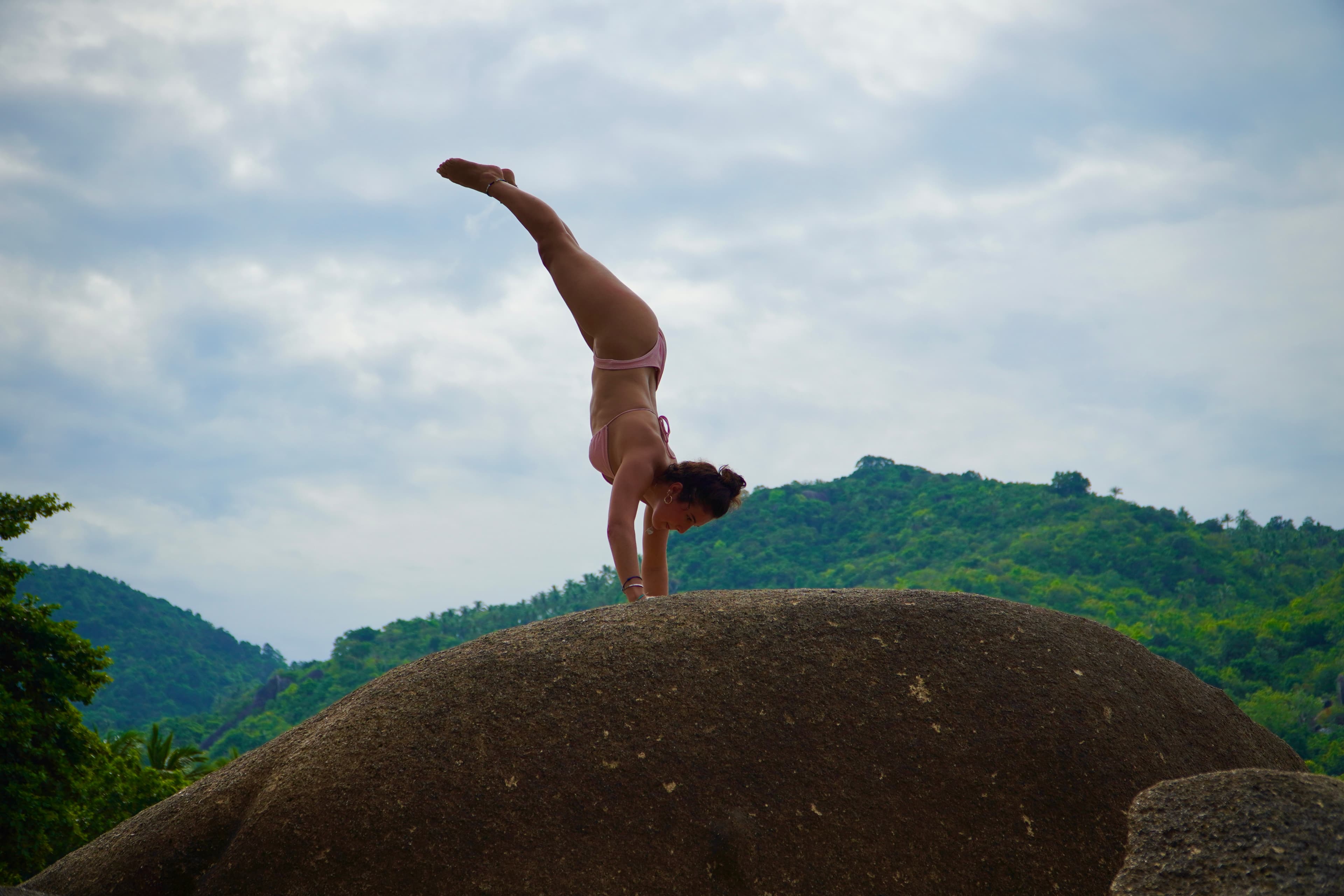 Handstand — Thailand
